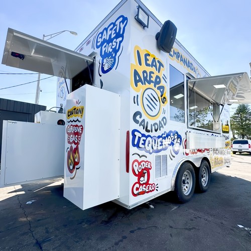 Food truck style - food, trailer